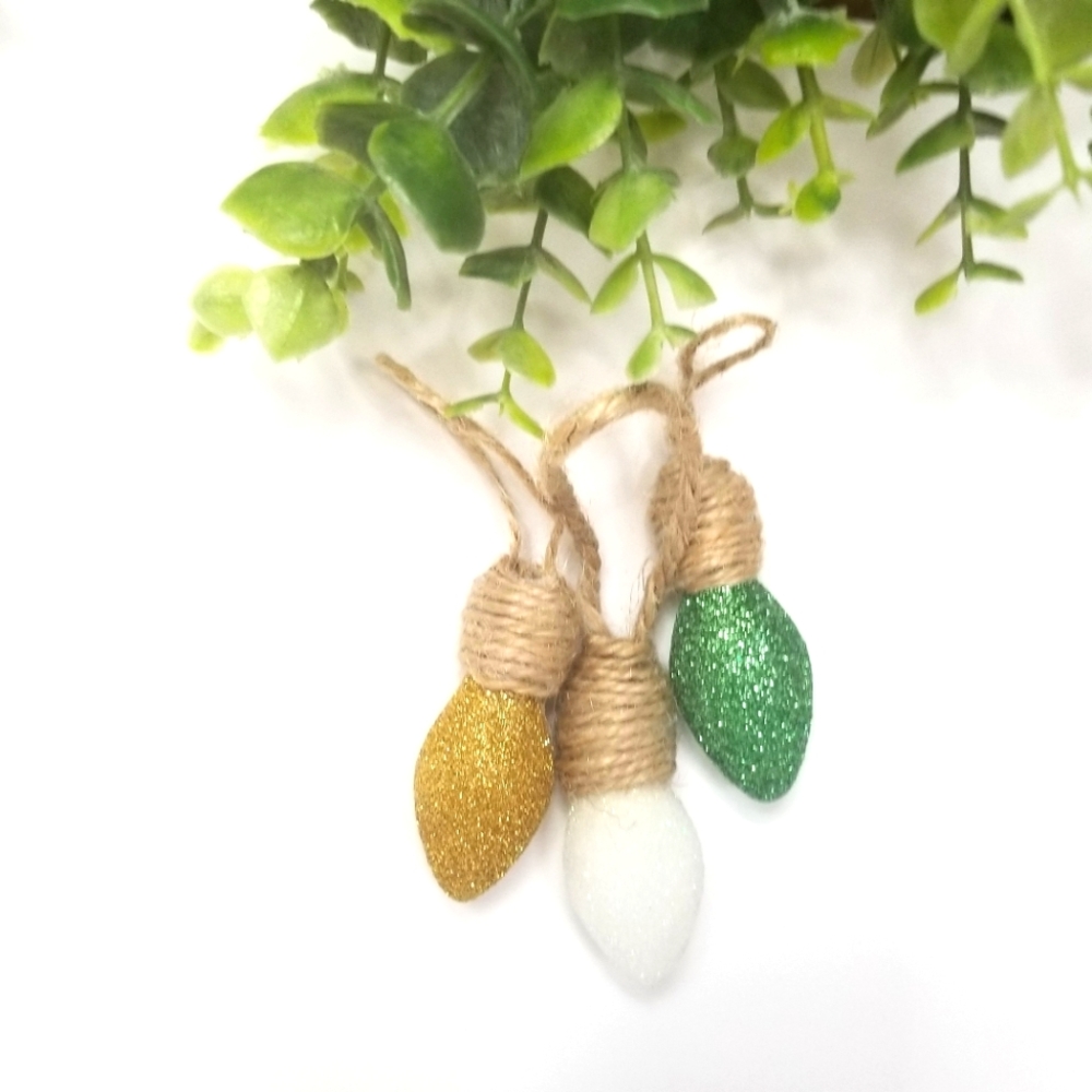 Old-Fashion Christmas Ornament